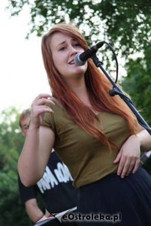 Art czwartek - recital Izabeli Perczyńskiej [5 VII 2012] - zdjęcie #12 - eOstroleka.pl