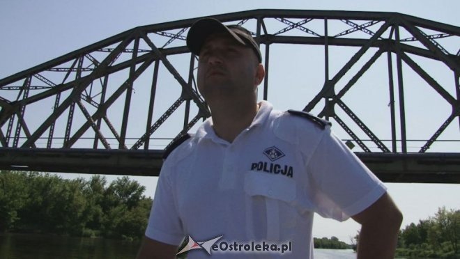 Patrol policyjnych wodniaków na Narwi [06.07.2012] - zdjęcie #17 - eOstroleka.pl