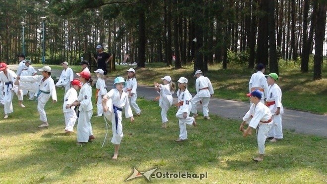 Letnia szkoła karate w Pieckach [06.07.2012] - zdjęcie #35 - eOstroleka.pl