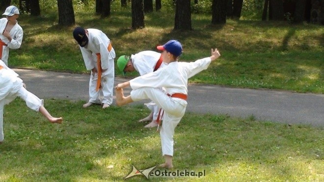 Letnia szkoła karate w Pieckach [06.07.2012] - zdjęcie #8 - eOstroleka.pl