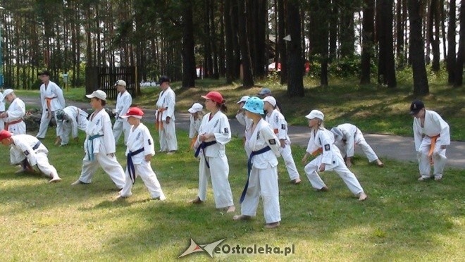 Letnia szkoła karate w Pieckach [06.07.2012] - zdjęcie #11 - eOstroleka.pl