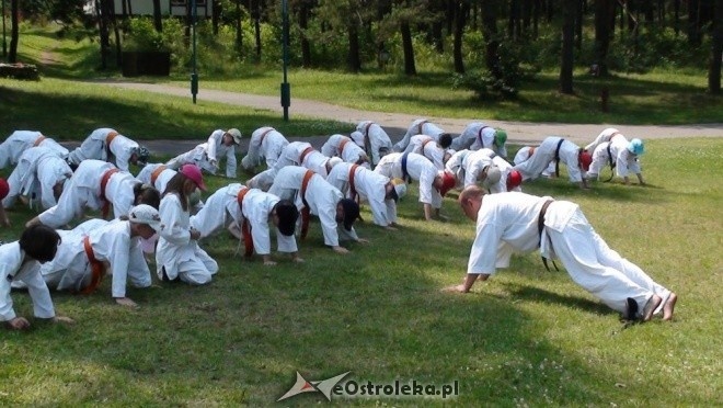 Letnia szkoła karate w Pieckach [06.07.2012] - zdjęcie #25 - eOstroleka.pl