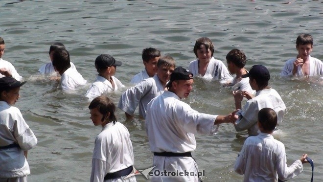 Letnia szkoła karate w Pieckach [06.07.2012] - zdjęcie #10 - eOstroleka.pl