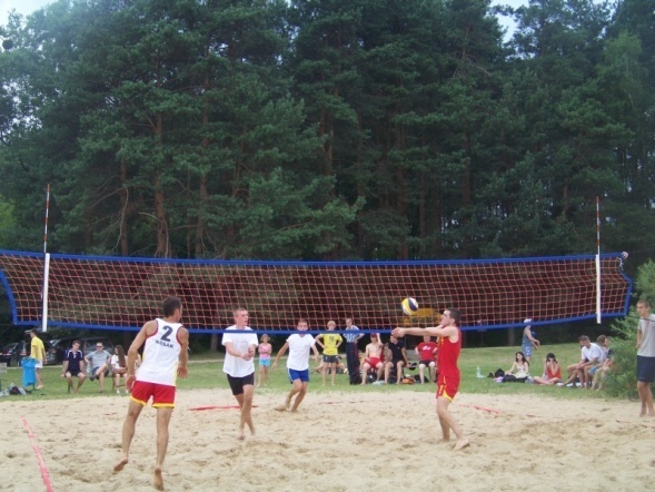 Siatkarze i siatkarki rywalizowali na plaży w Ostrołęce [7 VII 2012] - zdjęcie #28 - eOstroleka.pl