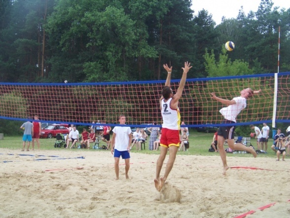 Siatkarze i siatkarki rywalizowali na plaży w Ostrołęce [7 VII 2012] - zdjęcie #26 - eOstroleka.pl