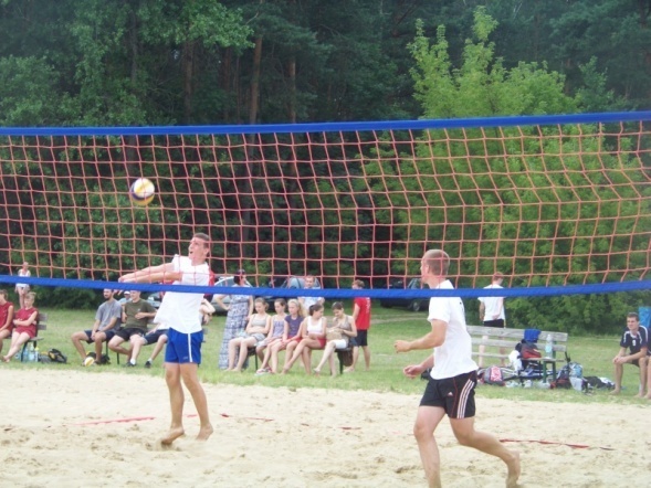 Siatkarze i siatkarki rywalizowali na plaży w Ostrołęce [7 VII 2012] - zdjęcie #20 - eOstroleka.pl