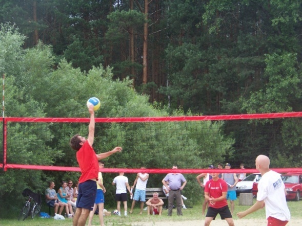 Siatkarze i siatkarki rywalizowali na plaży w Ostrołęce [7 VII 2012] - zdjęcie #10 - eOstroleka.pl