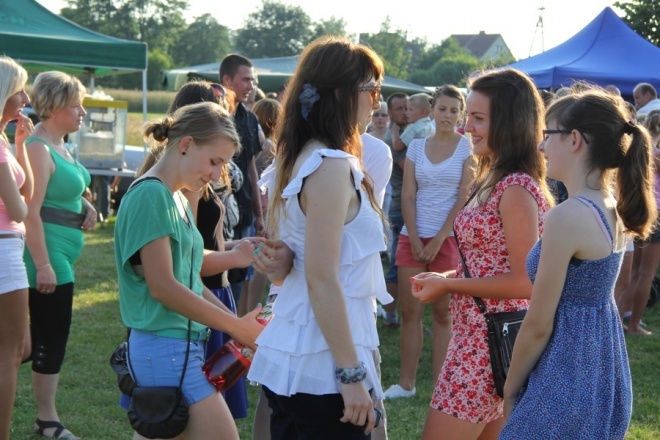 Goworowo: Zespół Akcent gwaizdą pikniku [8 VII 2012] - zdjęcie #52 - eOstroleka.pl