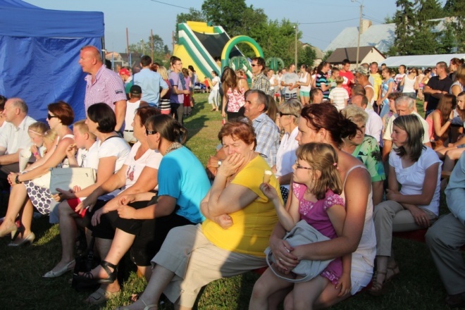 Goworowo: Zespół Akcent gwaizdą pikniku [8 VII 2012] - zdjęcie #47 - eOstroleka.pl