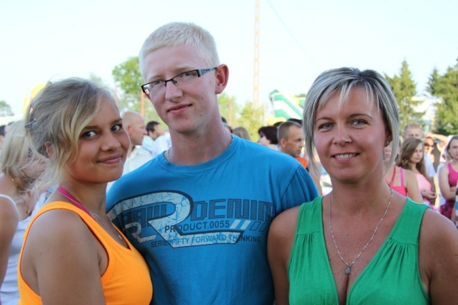 Goworowo: Zespół Akcent gwaizdą pikniku [8 VII 2012] - zdjęcie #40 - eOstroleka.pl