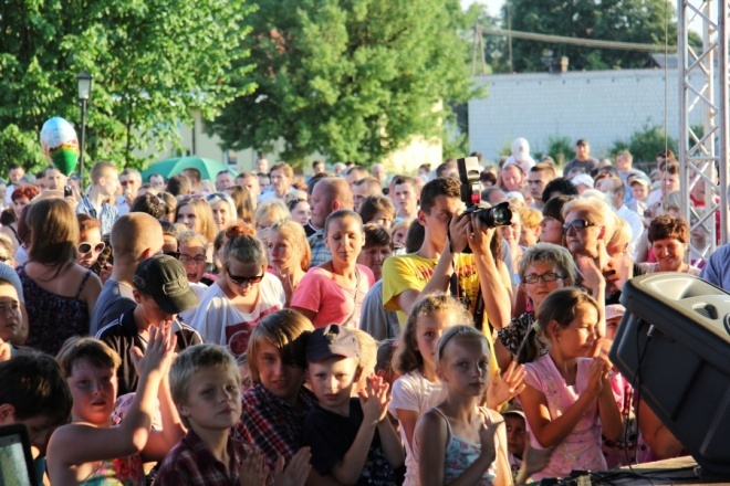 Goworowo: Zespół Akcent gwaizdą pikniku [8 VII 2012] - zdjęcie #13 - eOstroleka.pl