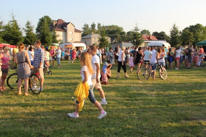 Goworowo: Zespół Akcent gwaizdą pikniku [8 VII 2012] - zdjęcie #2 - eOstroleka.pl