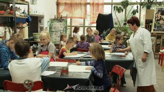Warsztaty plastyczne w OCK [18.07.2012] - zdjęcie #4 - eOstroleka.pl