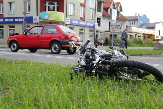 Wypadek na 11 lisopada [22.07.2012] - zdjęcie #9 - eOstroleka.pl