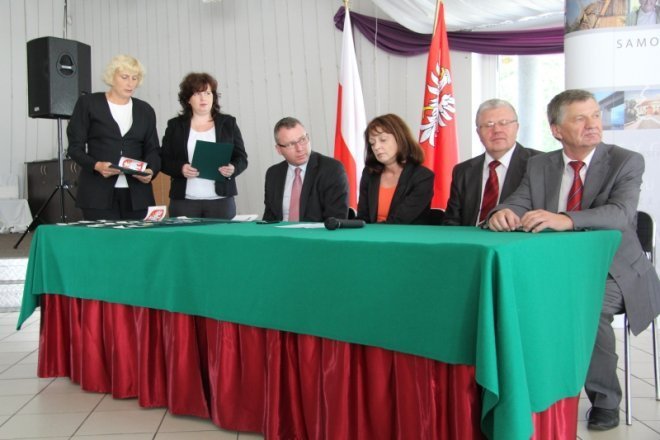 Ochotnicza Straż Pożarna z powiatu ostrołęckiego otrzyma nowy sprzęt [27 VII 2012] - zdjęcie #15 - eOstroleka.pl