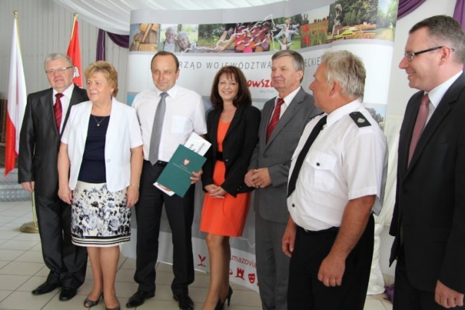 Ochotnicza Straż Pożarna z powiatu ostrołęckiego otrzyma nowy sprzęt [27 VII 2012] - zdjęcie #11 - eOstroleka.pl