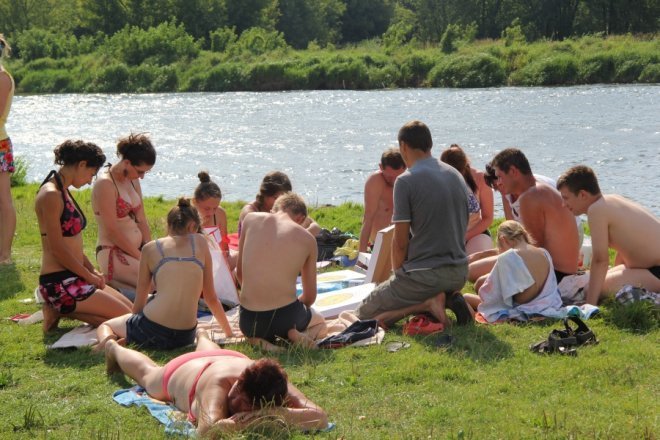 Tłumy ostrołęczan bawią się na plaży miejskiej [28 VII 2012] - zdjęcie #1 - eOstroleka.pl