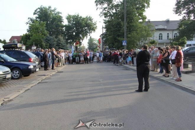 Wyruszyła XXVIII piesza pielgrzymka na Jasną Górę [1 VII 2012] - zdjęcie #2 - eOstroleka.pl
