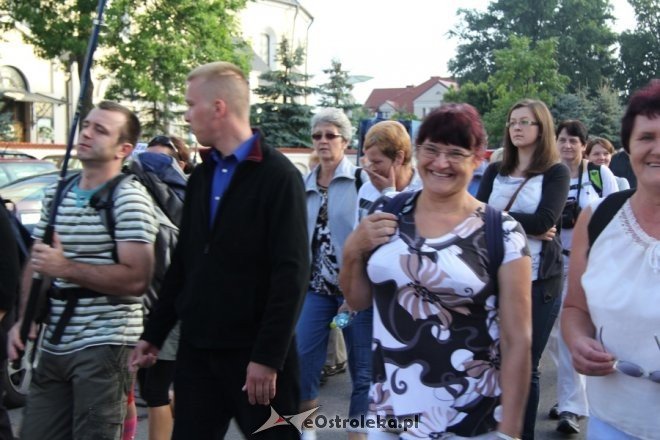 Wyruszyła XXVIII piesza pielgrzymka na Jasną Górę [1 VII 2012] - zdjęcie #10 - eOstroleka.pl