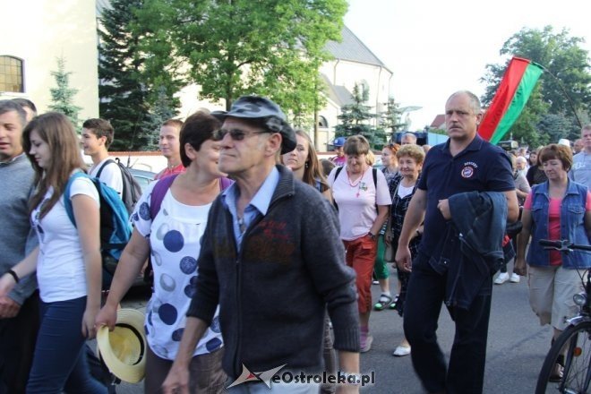Wyruszyła XXVIII piesza pielgrzymka na Jasną Górę [1 VII 2012] - zdjęcie #22 - eOstroleka.pl