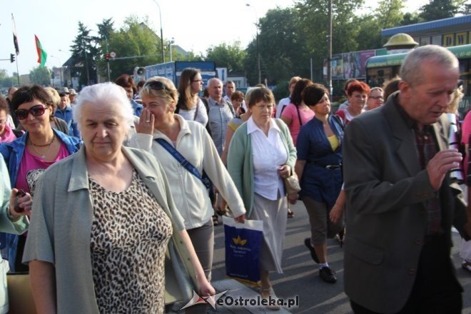 Wyruszyła XXVIII piesza pielgrzymka na Jasną Górę [1 VII 2012] - zdjęcie #37 - eOstroleka.pl
