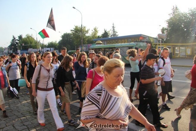 Wyruszyła XXVIII piesza pielgrzymka na Jasną Górę [1 VII 2012] - zdjęcie #40 - eOstroleka.pl