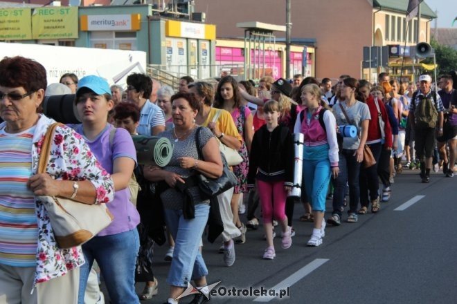 Wyruszyła XXVIII piesza pielgrzymka na Jasną Górę [1 VII 2012] - zdjęcie #43 - eOstroleka.pl