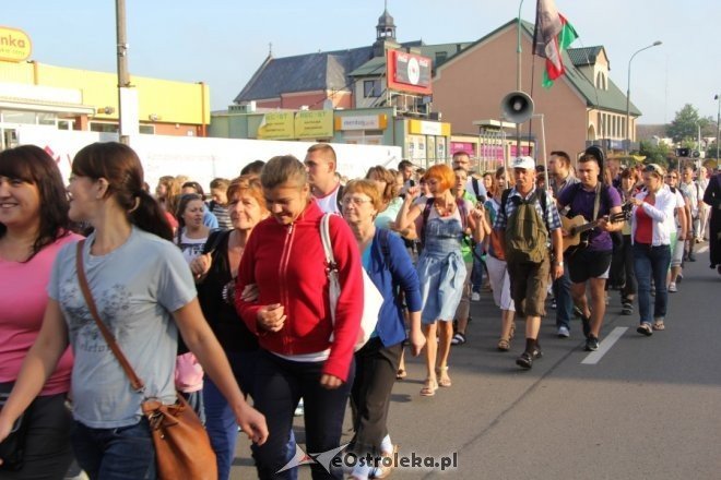 Wyruszyła XXVIII piesza pielgrzymka na Jasną Górę [1 VII 2012] - zdjęcie #19 - eOstroleka.pl