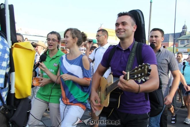 Wyruszyła XXVIII piesza pielgrzymka na Jasną Górę [1 VII 2012] - zdjęcie #15 - eOstroleka.pl