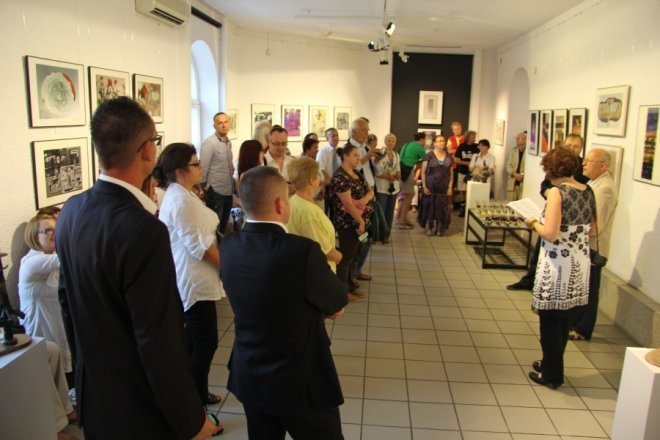 Wernisaż wystawy Jurgena Steinemanna w w Galerii Ostrołęka [2 VIII 2012] - zdjęcie #1 - eOstroleka.pl