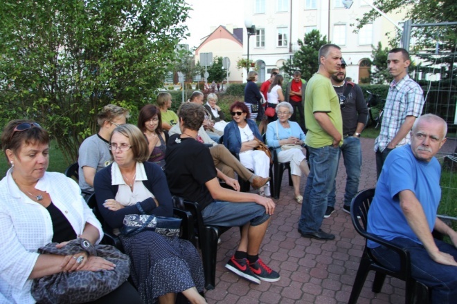 Art Czwartek: Deszcz w butach - recital Klaudii Miłoszewskiej [10 VIII 2012] - zdjęcie #28 - eOstroleka.pl