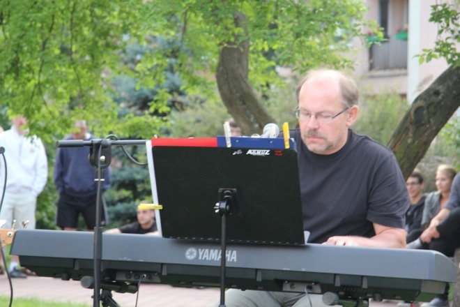 Art Czwartek: Deszcz w butach - recital Klaudii Miłoszewskiej [10 VIII 2012] - zdjęcie #10 - eOstroleka.pl