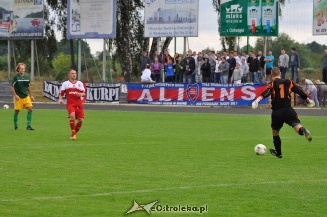 Narew Ostrołęka - Ostrovia Ostrów Mazowiecka 2:1 [15.08.2012] - zdjęcie #25 - eOstroleka.pl