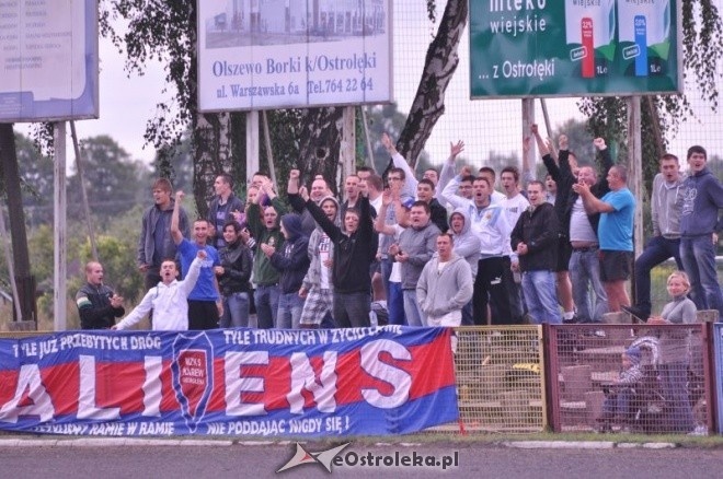 Narew Ostrołęka - Ostrovia Ostrów Mazowiecka 2:1 [15.08.2012] - zdjęcie #19 - eOstroleka.pl