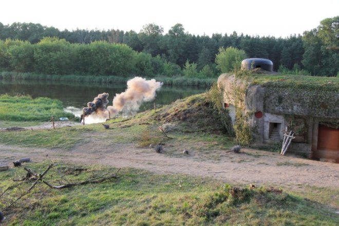 Widowisko historyczne Bitwa o Nowogród [19 VIII 2012] - zdjęcie #81 - eOstroleka.pl