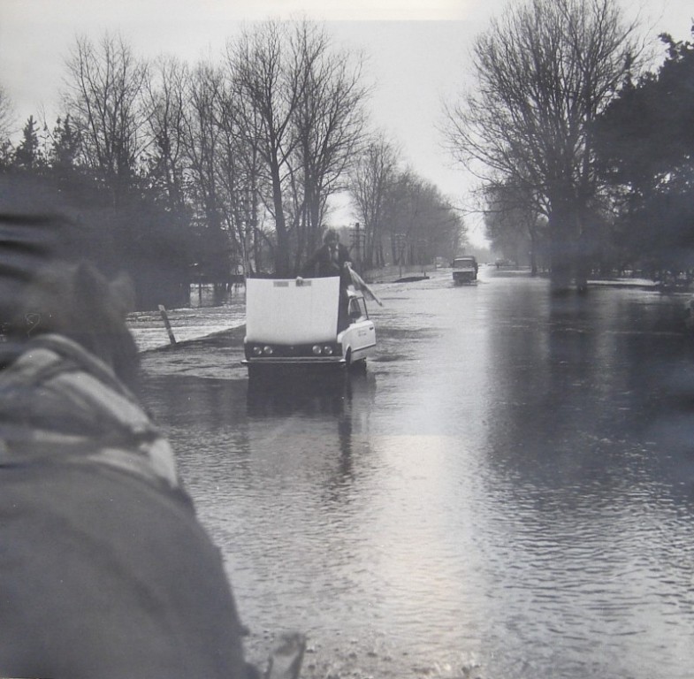 Powódź w Ostrołęce (wiosna 1979r.) - zdjęcie #9 - eOstroleka.pl