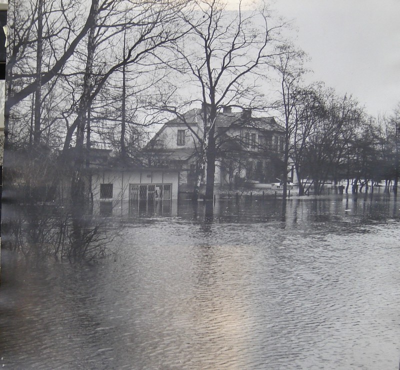 Powódź w Ostrołęce (wiosna 1979r.) - zdjęcie #10 - eOstroleka.pl