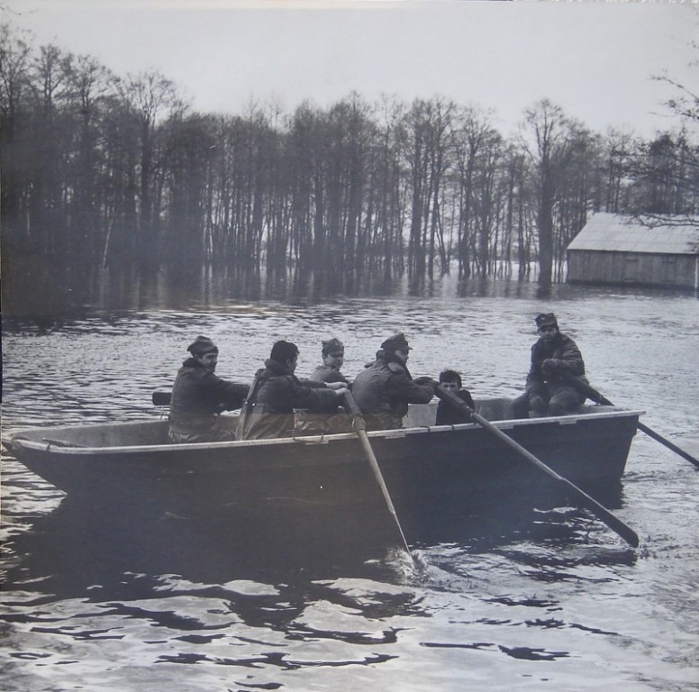 Powódź w Ostrołęce (wiosna 1979r.) - zdjęcie #17 - eOstroleka.pl