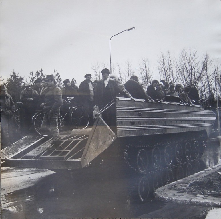 Powódź w Ostrołęce (wiosna 1979r.) - zdjęcie #18 - eOstroleka.pl