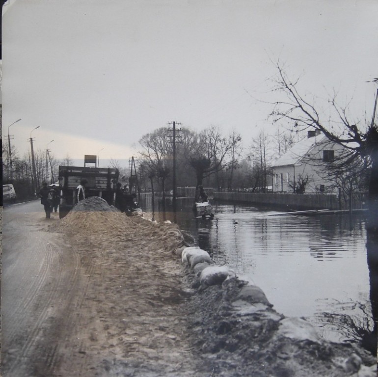 Powódź w Ostrołęce (wiosna 1979r.) - zdjęcie #30 - eOstroleka.pl