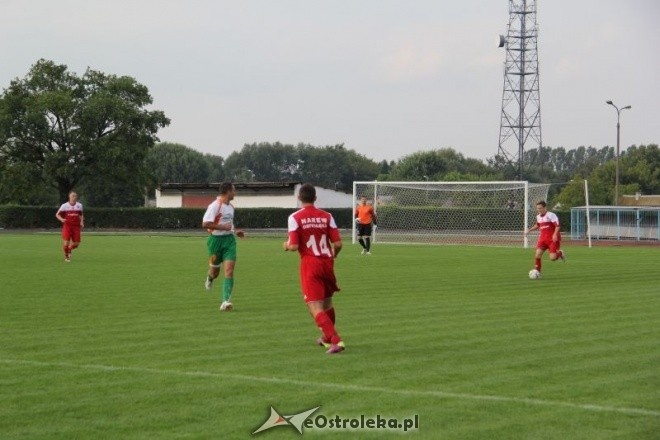 VI ligi: Narew Ostrołęka - Wkra Żuromin [25.08.2012] - zdjęcie #20 - eOstroleka.pl