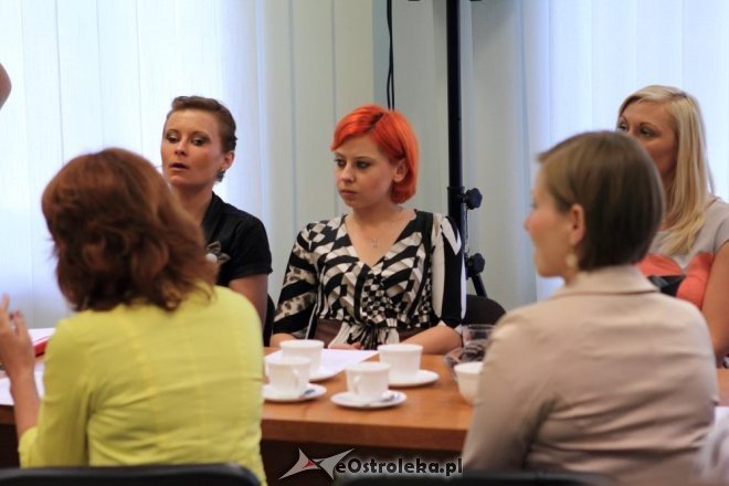 35 nauczycieli otrzymało akty nadania na wyższe stopnie zawodowe [29.08.2012] - zdjęcie #8 - eOstroleka.pl