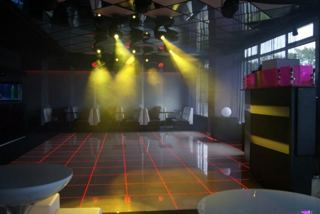 Klub KISS ponowanie otwarty [30.VIII.2012] - zdjęcie #9 - eOstroleka.pl