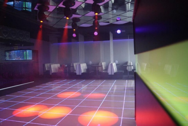 Klub KISS ponowanie otwarty [30.VIII.2012] - zdjęcie #6 - eOstroleka.pl