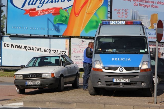 Rondo Siemowita: BMW uderzyło w audi [30 VIII 2012] - zdjęcie #3 - eOstroleka.pl