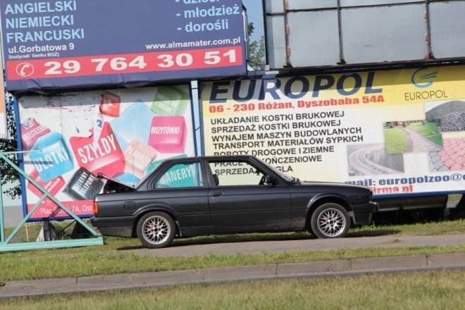 Rondo Siemowita: BMW uderzyło w audi [30 VIII 2012] - zdjęcie #5 - eOstroleka.pl