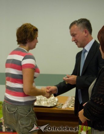 Przekazanie kluczy do nowych mieszkań OTBS [31.08.2012] - zdjęcie #28 - eOstroleka.pl