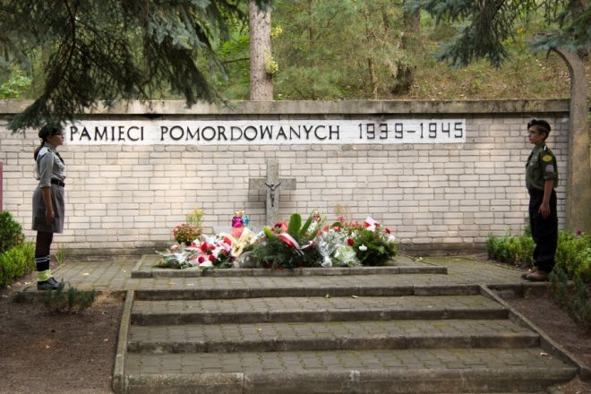 73. rocznica wybuchu II wojny światowej [1 IX 2012] - zdjęcie #9 - eOstroleka.pl