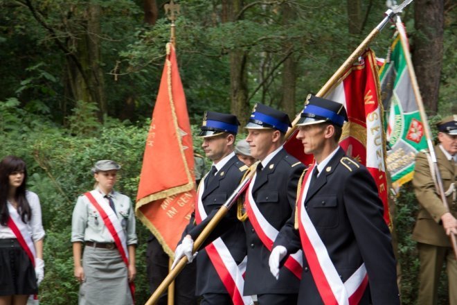 73. rocznica wybuchu II wojny światowej [1 IX 2012] - zdjęcie #1 - eOstroleka.pl