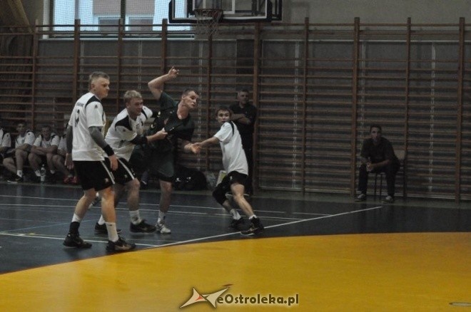 X Memoriał im. Zbigniewa Majewskiego: Trójka Ostrołęka - Warszawianka 22:25 [1.09.2012] - zdjęcie #20 - eOstroleka.pl